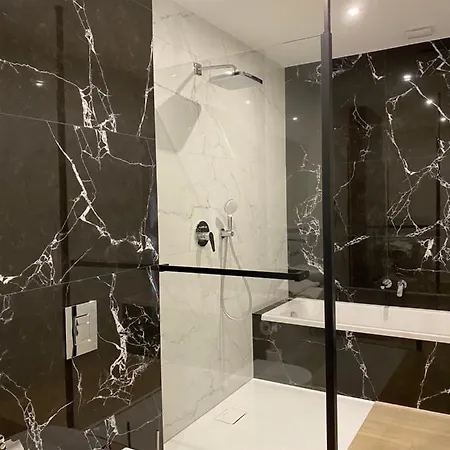 Oasis & Реваль