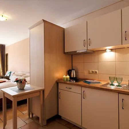 Oasis & Реваль