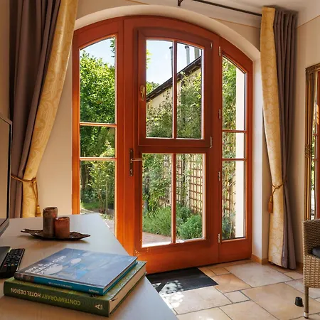 Апарт-отель Oasis &