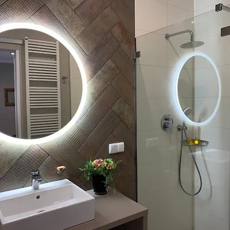 Oasis & Апарт-отель Реваль