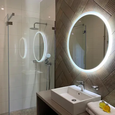 Apart-hotel Oasis & 4*