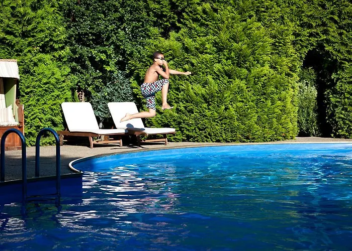 Oasis & Apartahotel 4*